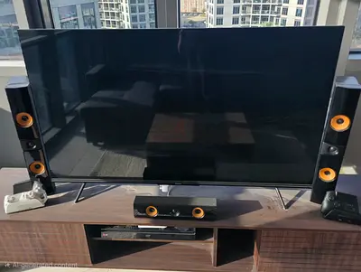 Skyworth 55 inch LED TV - Immaculate Condition