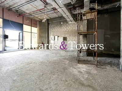 Best price | Lagoon View | Huge Retail | Vacant