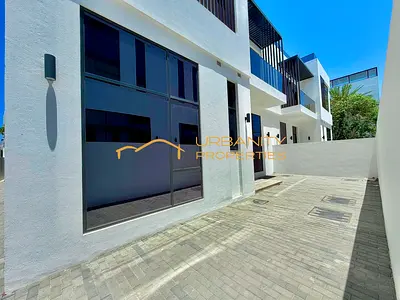 6BR Luxury Villa + Maid | Ready to Move In | Prime Jumeirah 1 Location