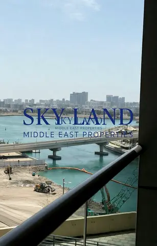 Canal View | Spacious 1 Bedroom with Balcony | Close to Amenities