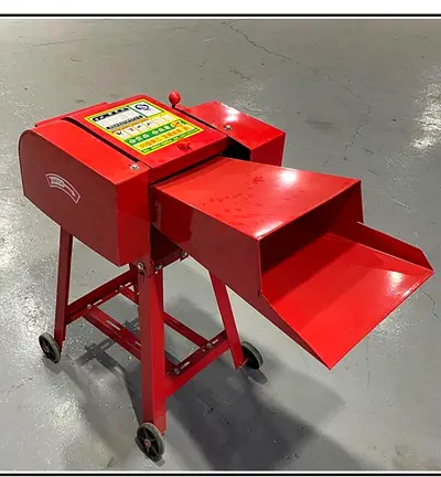 Red Industrial Chaff Cutter / Straw Cutter Machine - Portable