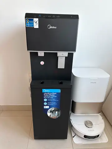 Midea Water  Ice Dispenser with Bottom-Load Cooler - Excellent Condition - 1 week old