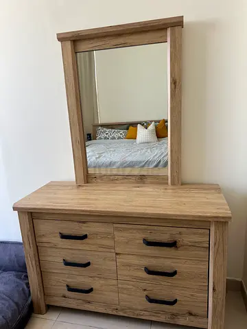 Wood Finish Dresser with Mirror and 4 Drawers - Good Condition