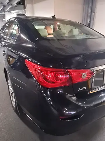 Infiniti Q50 Turbo 2017.
