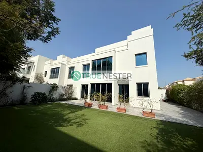Spacious 3 Bedroom Villa for Rent in Umm Suqeim 3
