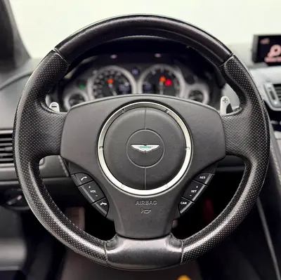 صورة 9 لـ 2013 Aston Martin VANTAGE