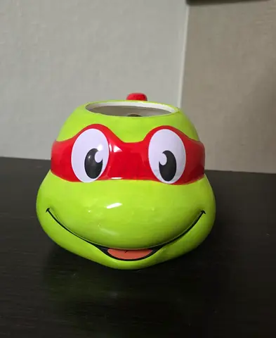 Teenage Mutant Ninja Turtles ceramic bank/toy - Raphael face design