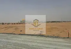 Corner plot of land, 7-year installments, no commission, registration fees included. Asphalt roads,
