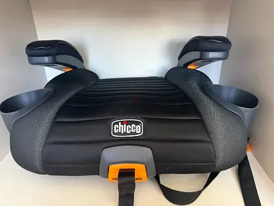 Chicco gofit plus booster car seat