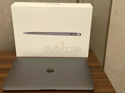 MacBook air 13 m1 2020 8 core cpu 7 core gpu 8gb ram 256gb Retina display english Arabic keyboard