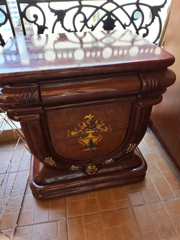 Vintage Solid Wood Decorative Nightstand / Bedside Cabinet