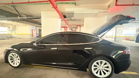 2018 Tesla Model S 75D - GCC Specs - Excellent Condition!