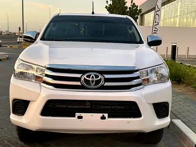 Toyota Hilux Double Cab DLX 2018 GCC Specs