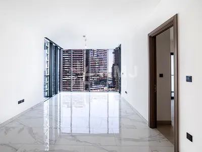 Luxury Waterfront Living | Premium Finishes