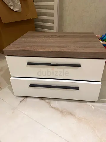 Night stand