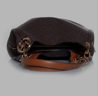 Michael kors shoulder bag for woman