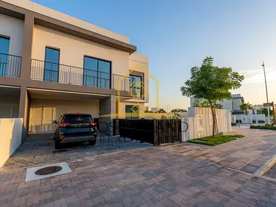 Great Deal|Single Row|Corner Unit|Prime Location