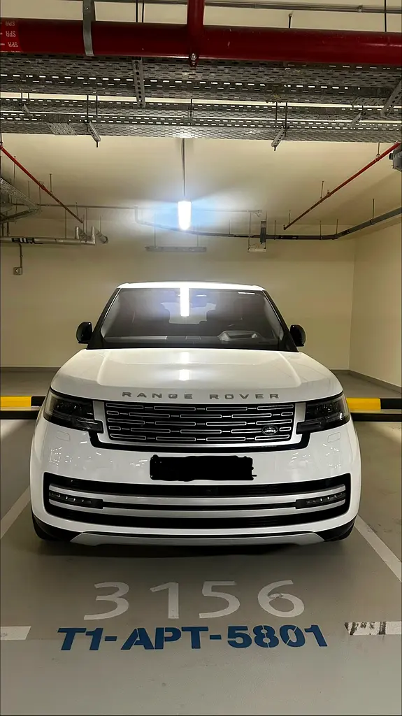 Land Rover Range Rover 2023 — photo 1 of 16