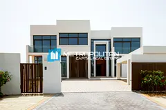 Single Row Corner Unit | Massive Plot | Vacant