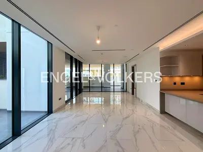 Largest layout | Exclusive | Lower floor