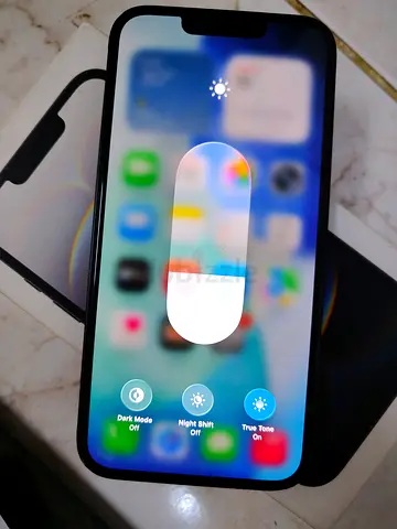 iPhone 16e