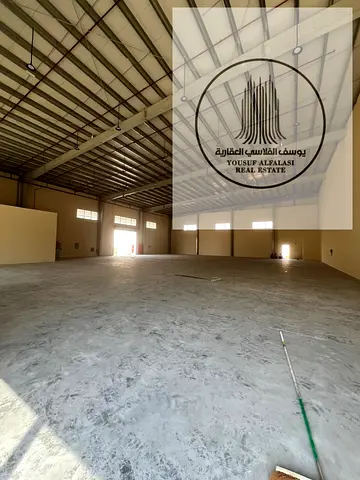 Warehouse for rent new complex UAQ 8000 sqft 120KW prime operational location