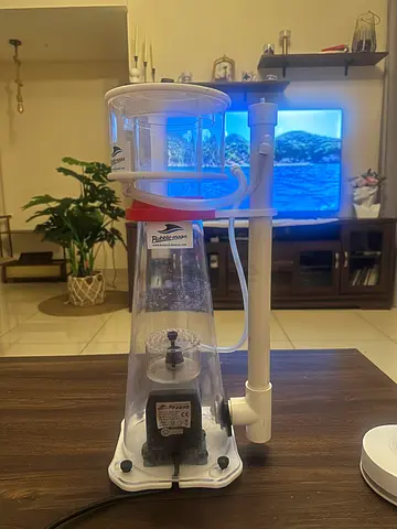 Bubble Magus C7 Protein Skimmer with SP2000 Pump – Excellent Condition