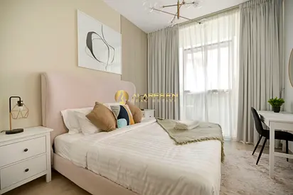 Luxury 1 BR | Fully Furnished | Pool View | High Floor | Vacant