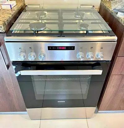 Siemens Stainless Steel 4-Burner Gas Cooker with Electric Oven (Good Condition)