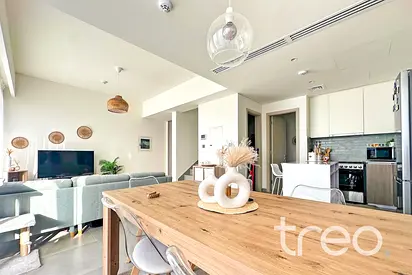 Single Row | Close to Amenities | Upgraded