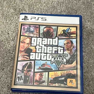 GTA 5 brand new (physical version)