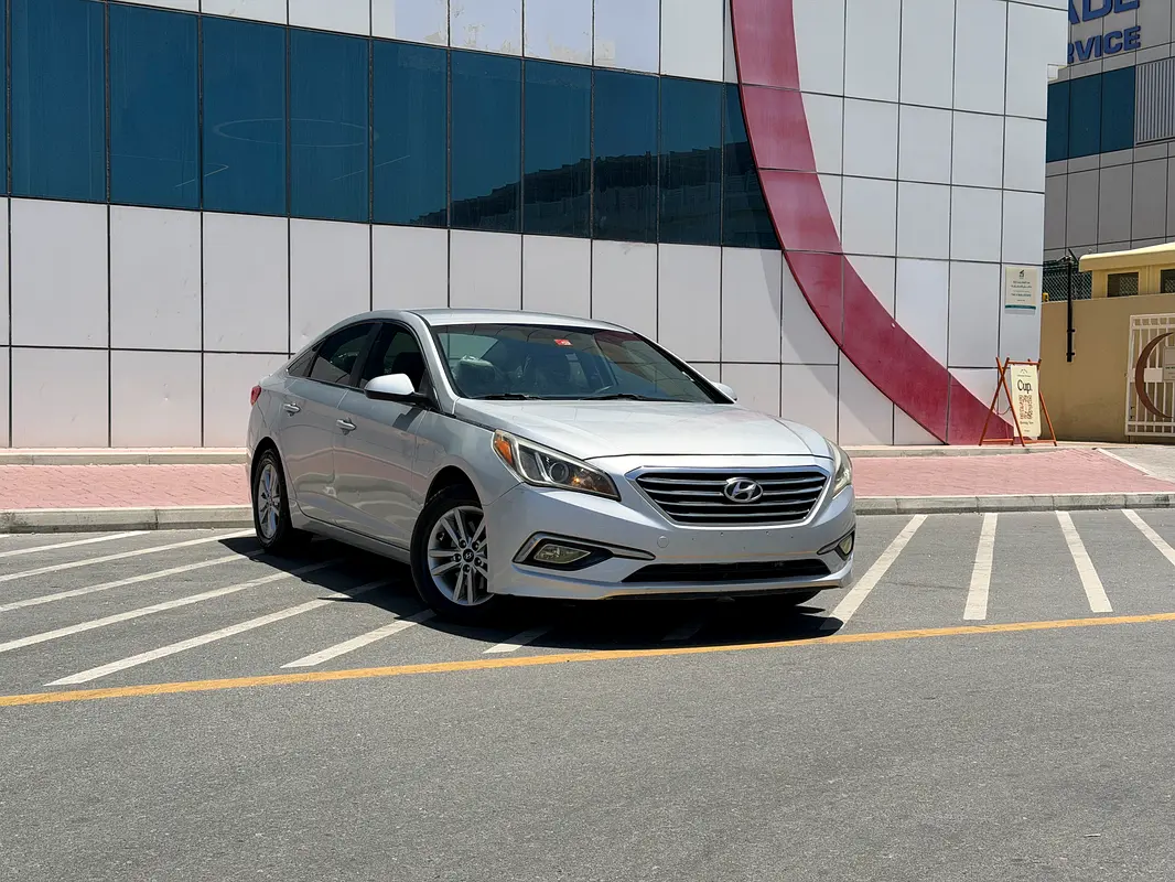 Hyundai Sonata 2017 — photo 1 of 13