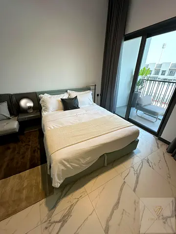 Studio l Furnished l Community View