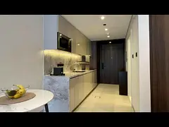 VACANT | FURNISHED | 12 CHEQUES