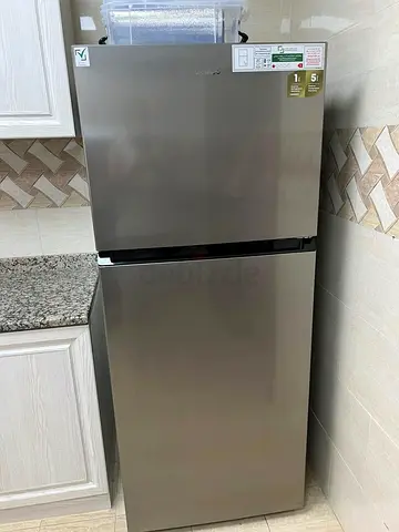 Samsung 250L Top Freezer Refrigerator - Silver, Good Condition