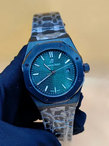 Audemars Piguet Royal Oak-style Mens Master Copy Watch with Green Tapisserie Dial