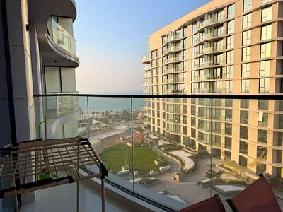 Fully Furnished 1BR | Lateral Sea View | Mid Floor