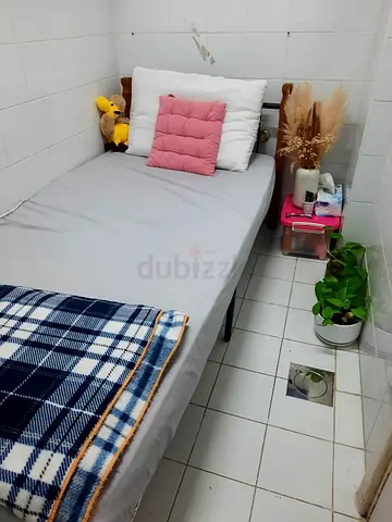 Room Available for Rent in Al khail Height