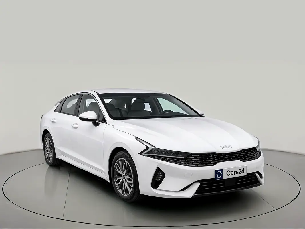 Kia K5 2023 — photo 1 of 13