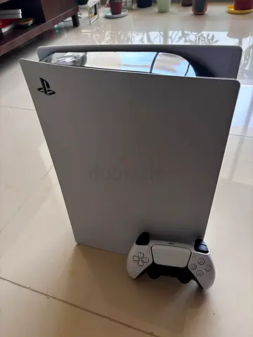 PlayStation 5 Console (Digital version) with DualSense Controller - Excellent Condition