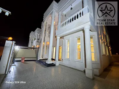 فيلا للإيجار  العاليه المواصفات: - 5 غرف نوم ماستر - مجلس - صالة - مطبخ كبير - غرفة خادمة - بركن خارجي مظلل - قريبة جدا من جميع الخدمات