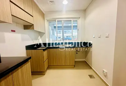 Brand New | 3 bedrooms Corner unit | Roof Top