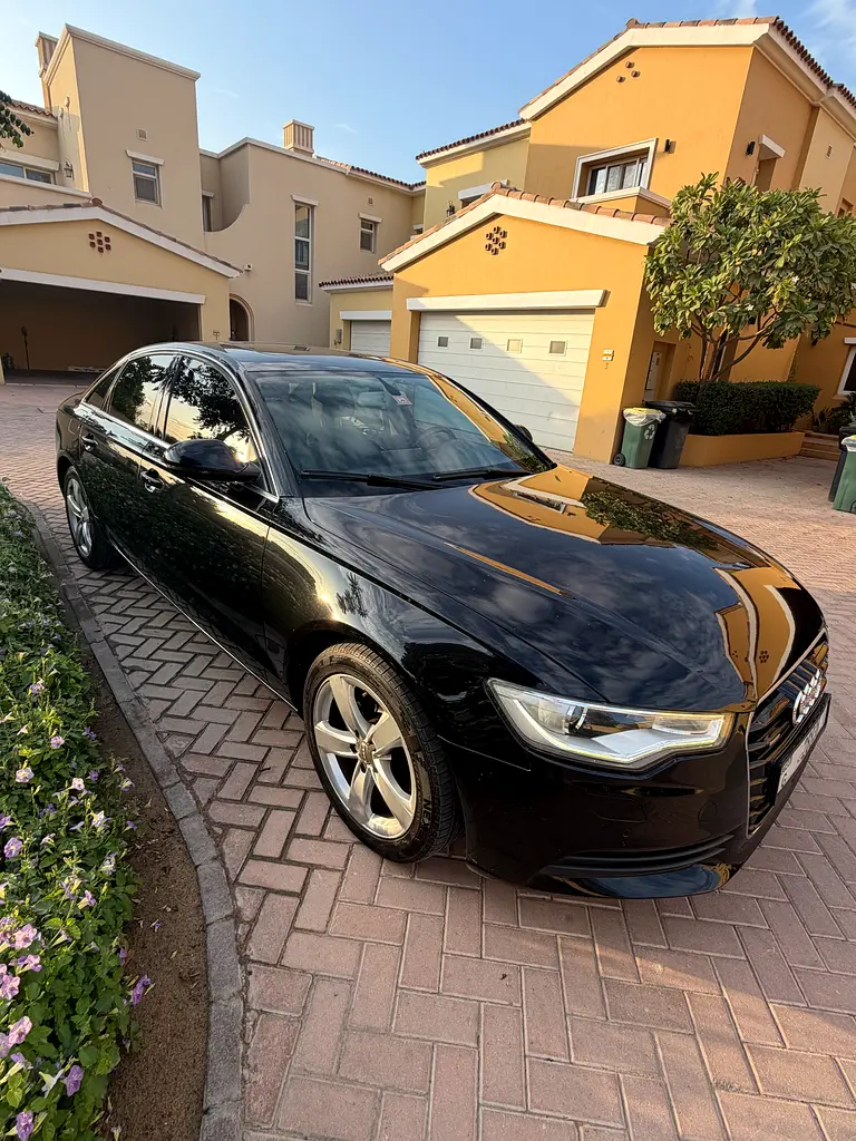 Audi A6 2013 — photo 1 of 8