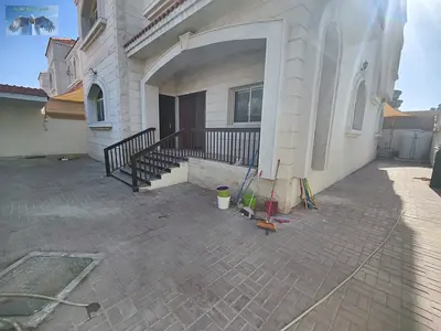 فيلا مميزه موقع ممبز بالمويهات, 5 غرف ماستر , 7 حمام , غرفه خادمه ماستر , مساحه ممتازه.