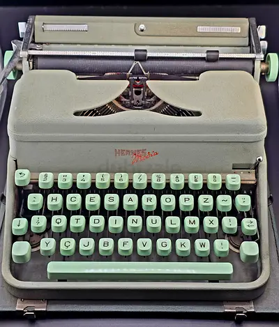 Vintage Hermes type writer,good shape,made in portugal.