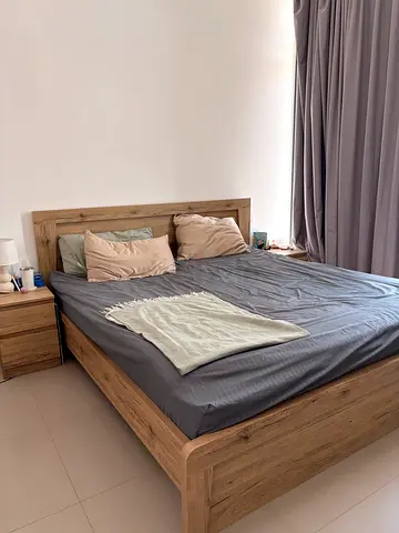 Bedroom set with King bed
