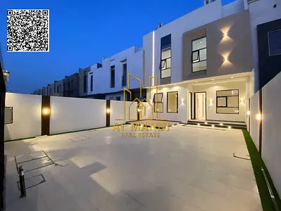 Villa directly from the owner, custom finishing, on a main street, close to all services, freehold ownership for all, two floors and a roof, registrat