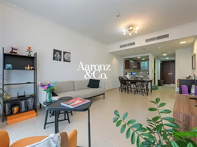 Lake View | Spacious | Near DMCC Metro | Vacant