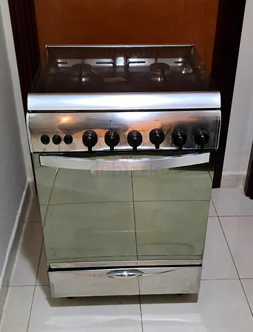 4 Burner Gas Cooker