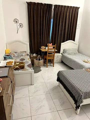 Executive Female bedspace